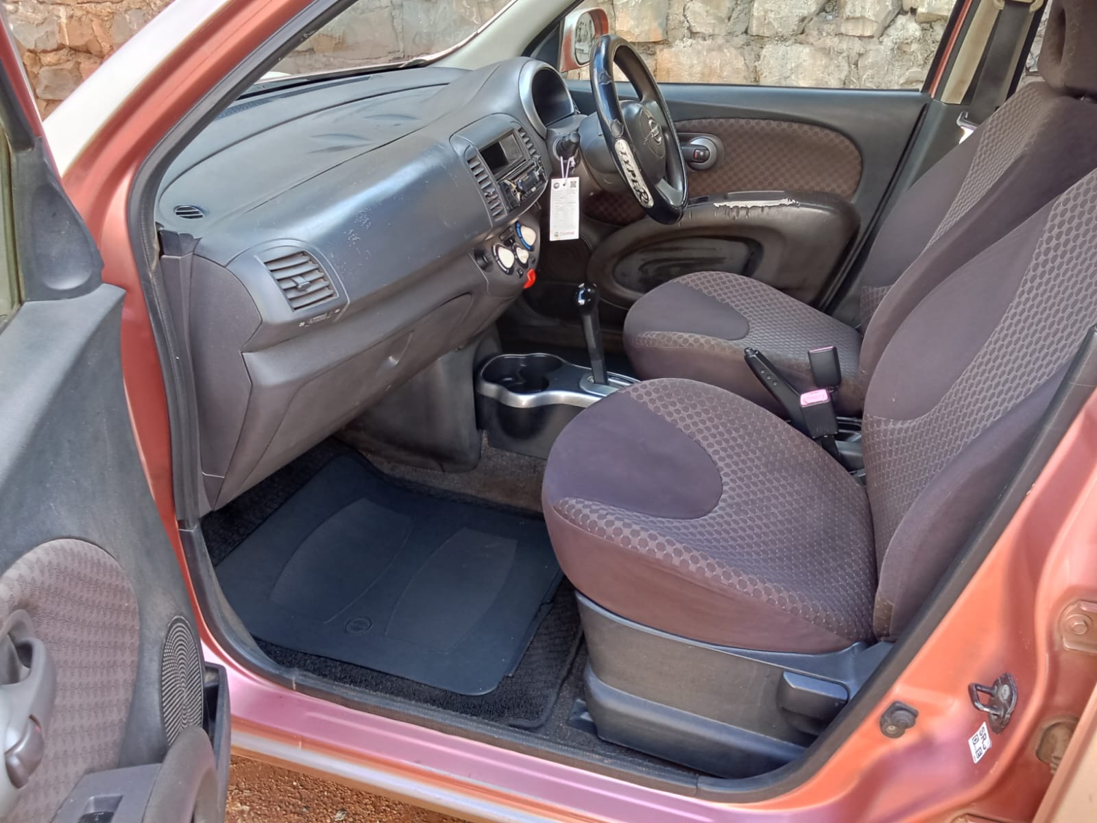 
								Nissan March 2010 full									