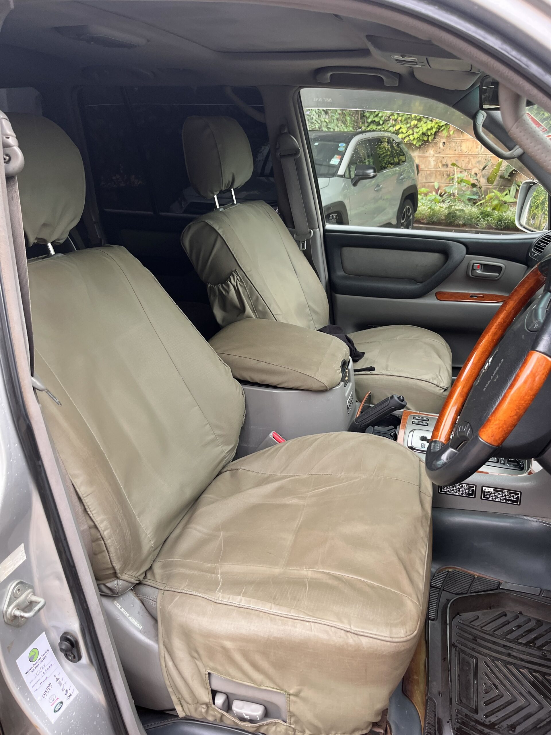 
								Toyota Land Cruiser 2005 full									