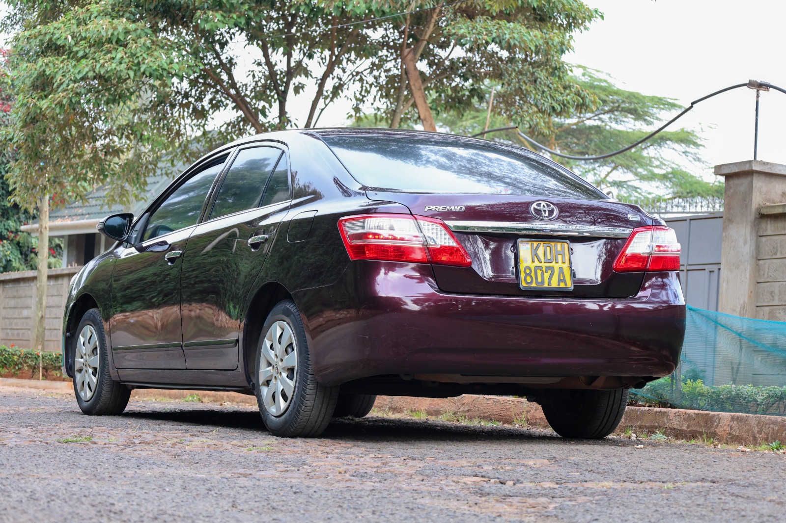 
								Toyota Premio 2015 full									