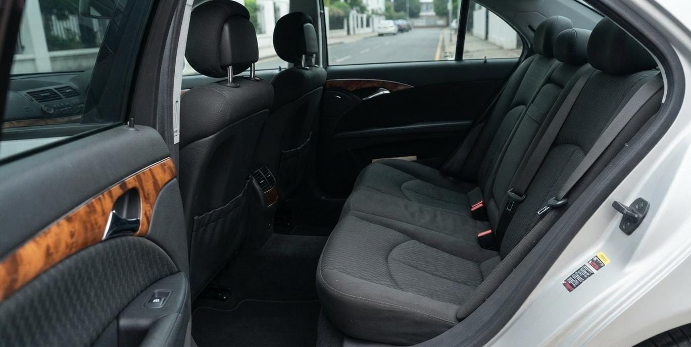 
								Mercedes-Benz E-Class 2006 full									